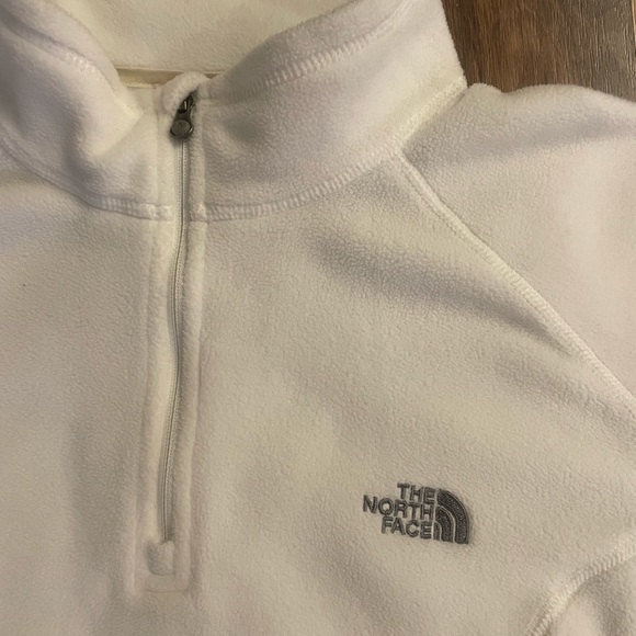 The North Face XL 1/4 Zip Sweater - Picture 2 of 7